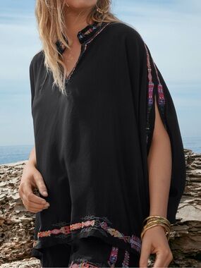 NWT. Johnny Was black 100% silk embroidered Sasha poncho size S/M